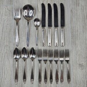Lady Doris Princess Silverplate Flatware Set,‎ 16 Pieces, Floral 1929